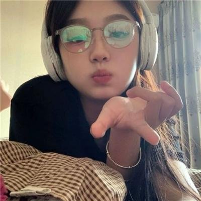 沼泽深处的女孩