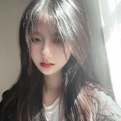 蕾蒙娜和姐姐